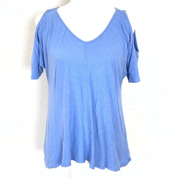 Calvin Klein Tops - Calvin Klein cold shoulder top